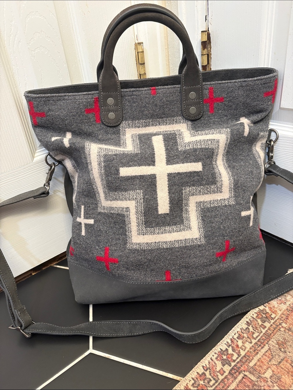 Pendleton San Miguel Long Tote - Picture 3 of 5